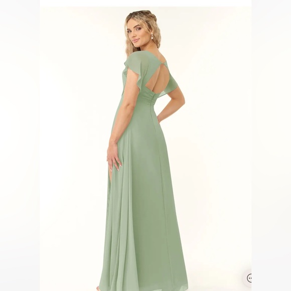 Azazie Rylee - Picture 2 of 5